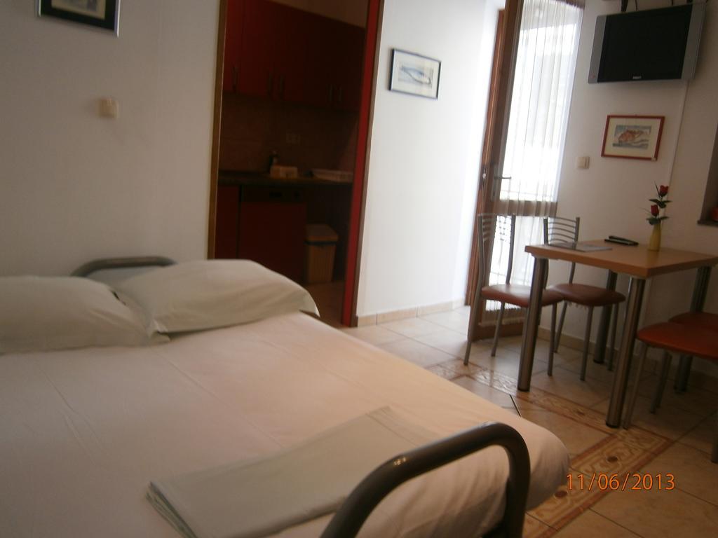 Villa Miranda - Croazia Omiš Kamer foto
